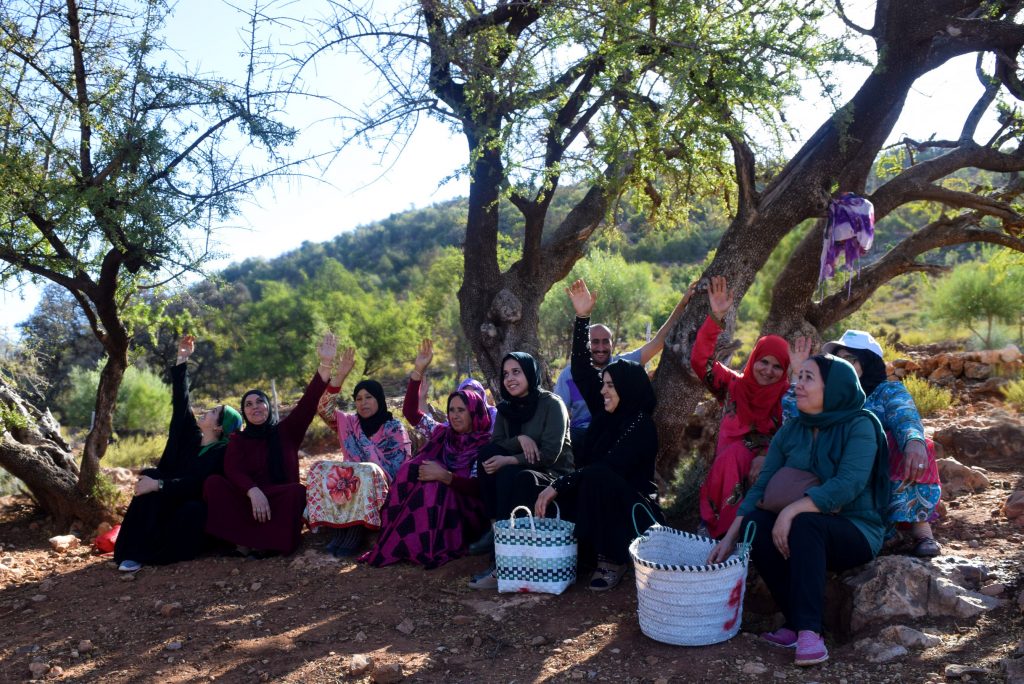 EBM - women giving thanks for harvest